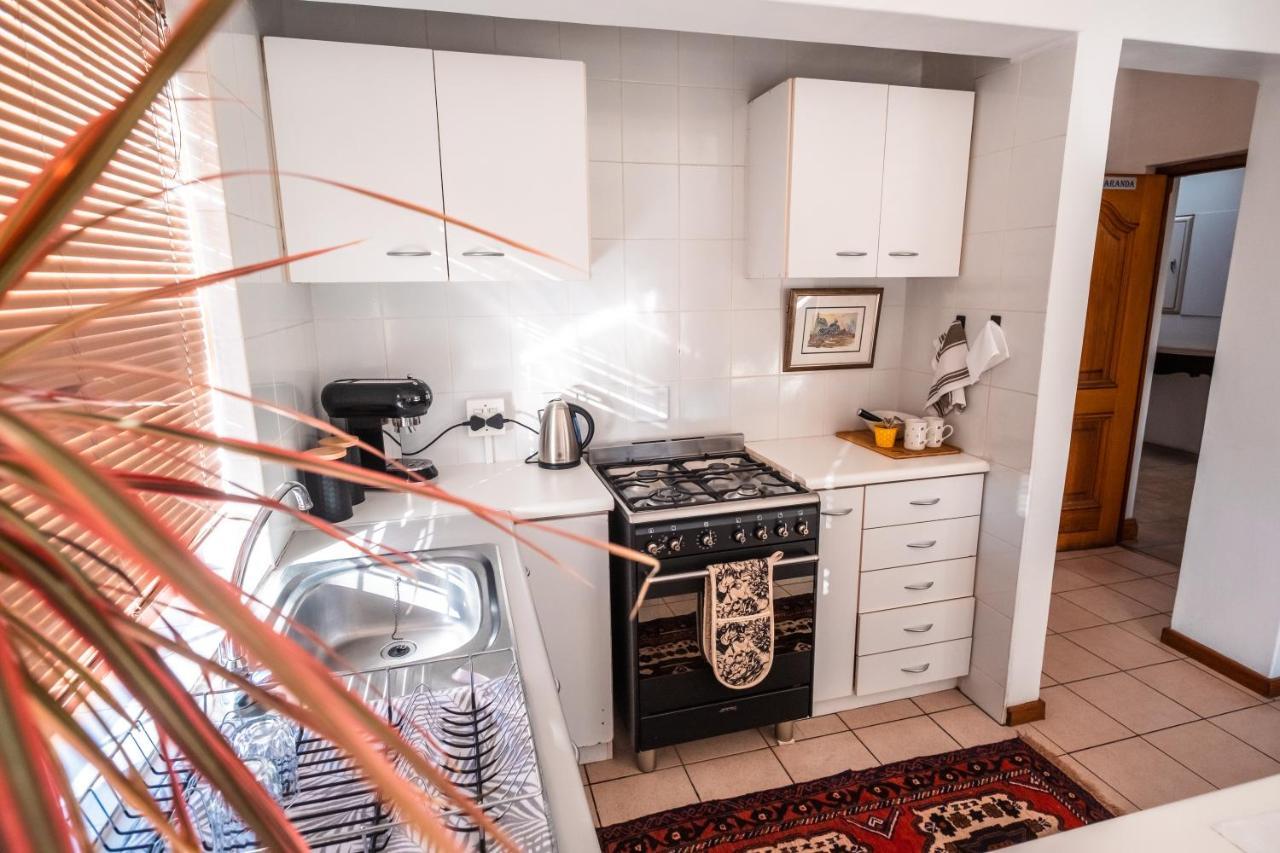 Luxury Suite Near Church Street Stellenbosch Bagian luar foto
