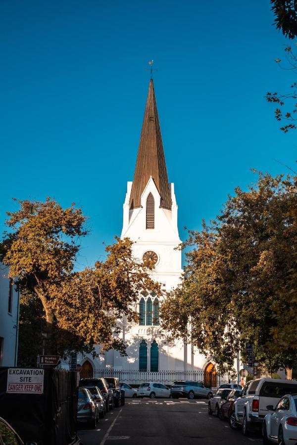 Luxury Suite Near Church Street Stellenbosch Bagian luar foto