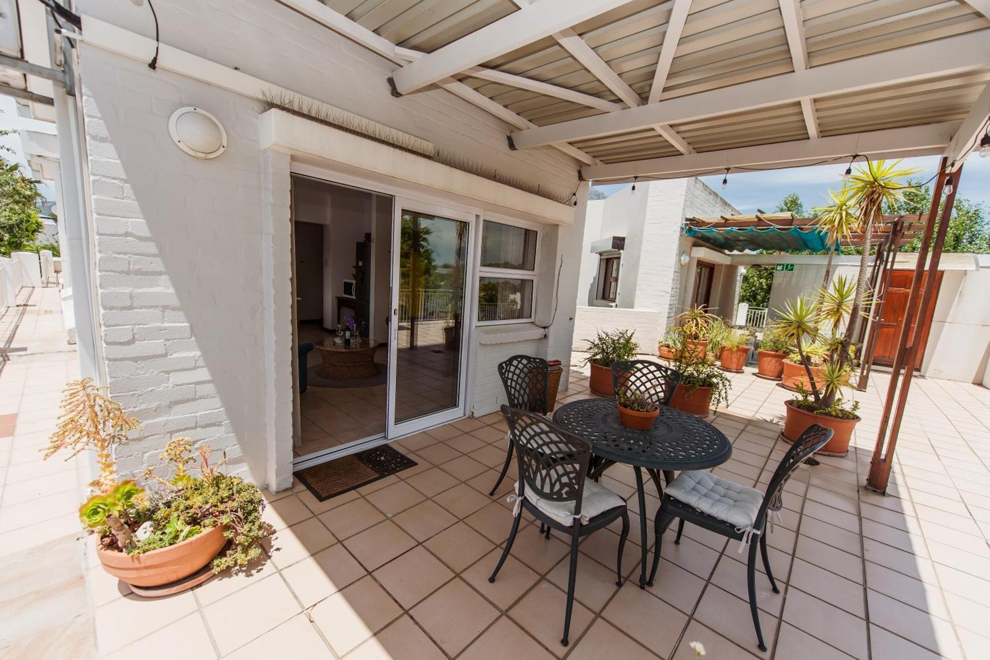 Luxury Suite Near Church Street Stellenbosch Bagian luar foto