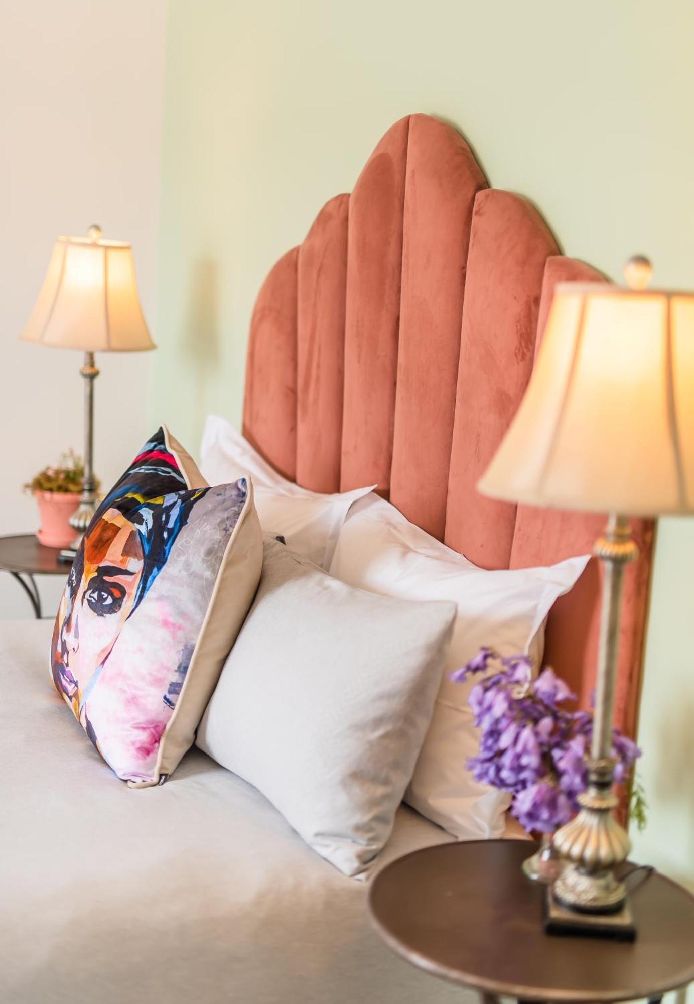 Luxury Suite Near Church Street Stellenbosch Bagian luar foto